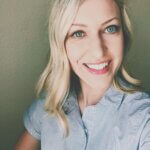 Lauren Horst selfie with blue shirt